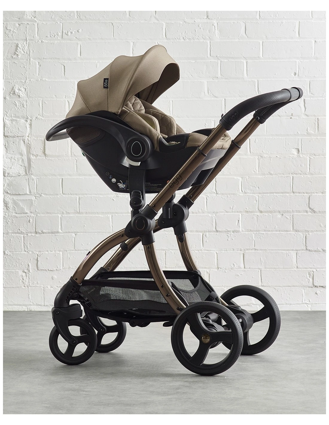 Egg2 Complete Travel System (inc. Car Seat) - Mink 10 Egg2 Complete Travel System (inc. Car Seat) - Mink - Image 8
